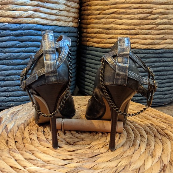 SAMPLE (W6*) - CARLOS SANTANA Oiled Bronze Mary Janes w/ Chain - Picture 3 of 8